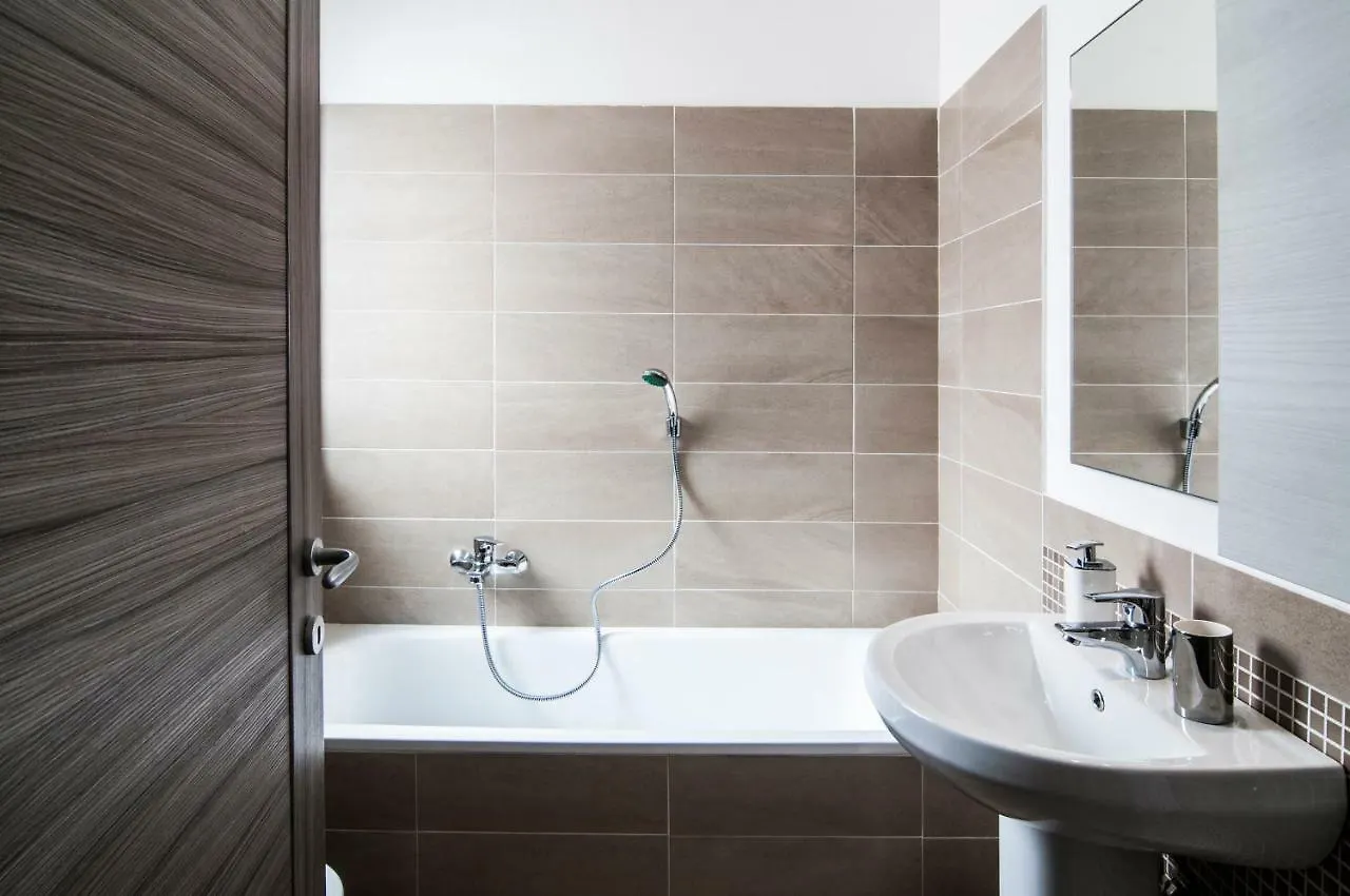 Fonte Laurentina Apartments 罗马