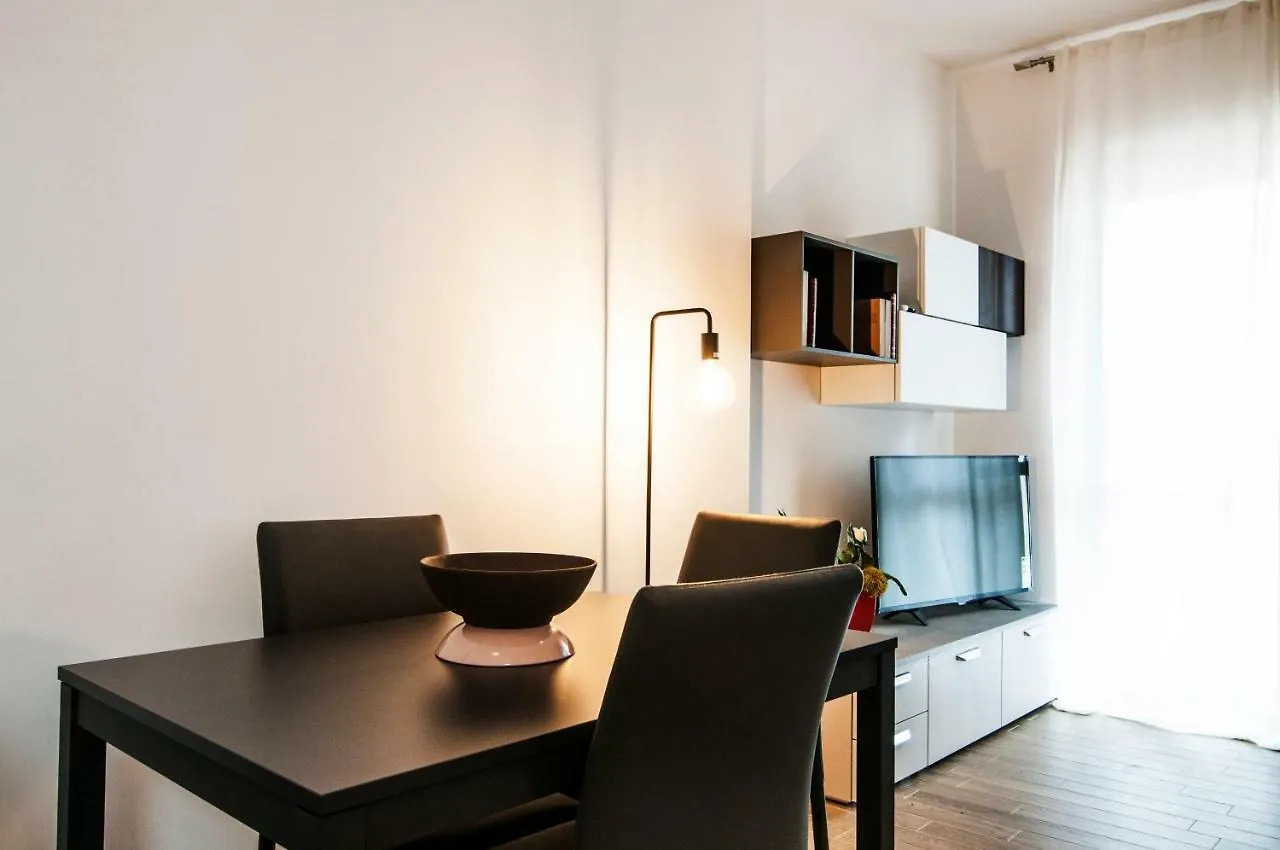 Fonte Laurentina Apartments 罗马 0*,