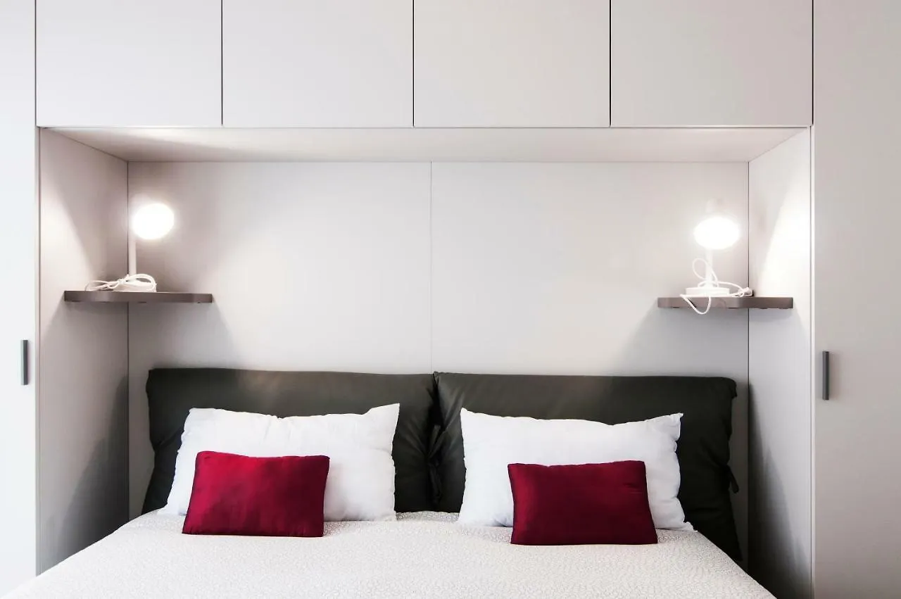 Fonte Laurentina Apartments 罗马 0*,  意大利